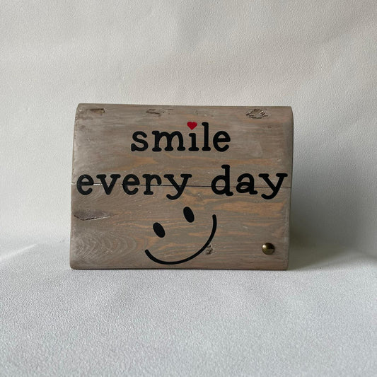 Pancarte en bois – SMILE EVERY DAY