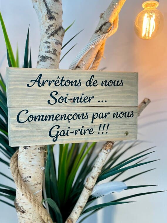 Arretons de nous soi-nier commençons par nous gai-rire !